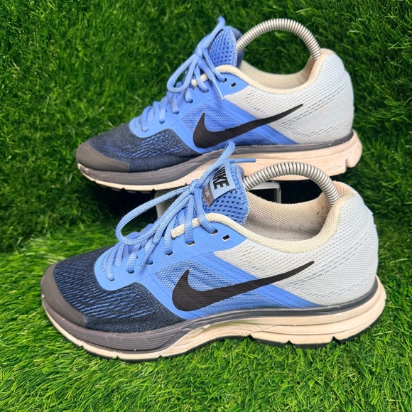 Nike Air Pegasus Blue and Gray Athletic Shoes - Picture 3 of 8